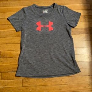 Girls under armour v neck